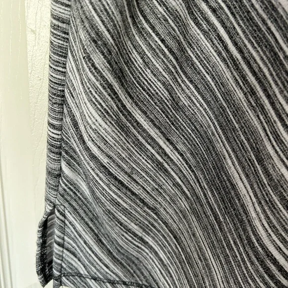 Ruby Rd. Top - Picture 4 of 11